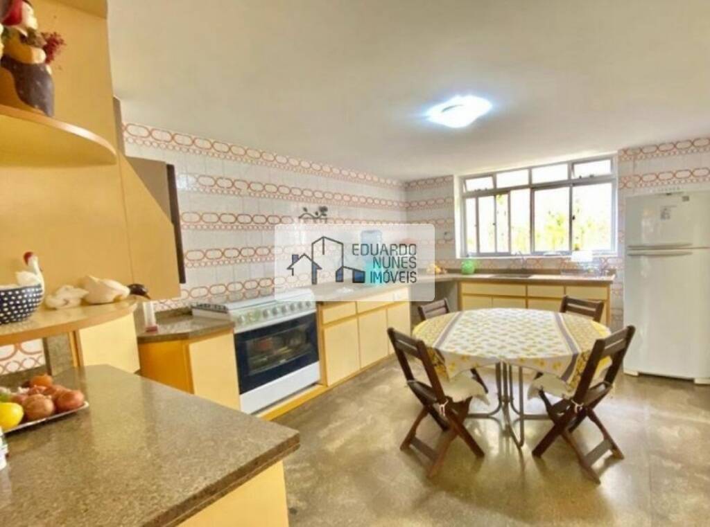 Casa à venda com 5 quartos, 700m² - Foto 23