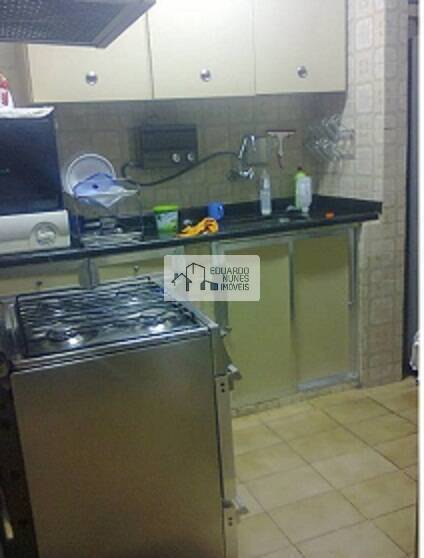 Apartamento à venda com 3 quartos, 104m² - Foto 15
