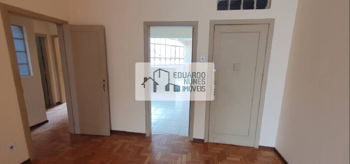 Apartamento à venda com 3 quartos, 115m² - Foto 1