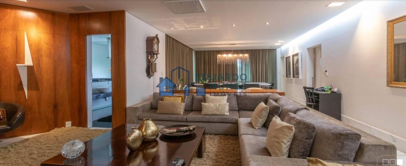 Apartamento à venda com 4 quartos, 243m² - Foto 1